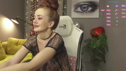 Snapshot of meganiex chatting on February 15, 8:00 am MeganieX online show from February 15, 8:00 am