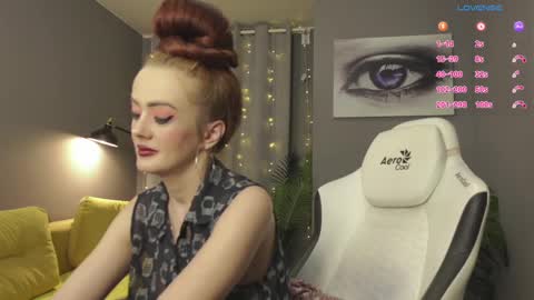 Snapshot of meganiex chatting on March 10, 2:28 am MeganieX online show from March 10, 2:28 am