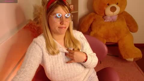 MEGAN online show from January 22, 12:59 am