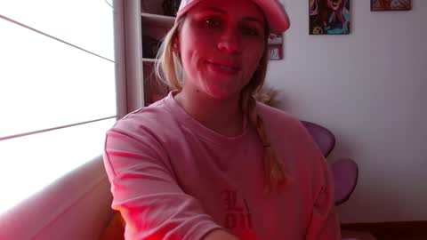 MEGAN online show from February 3, 6:39 pm