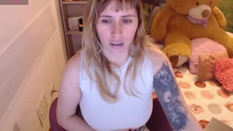 MEGAN online show from April 21, 10:10 am