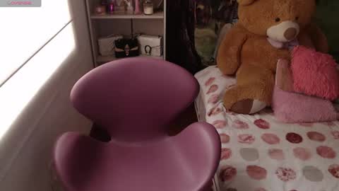 MEGAN online show from April 23, 7:05 pm