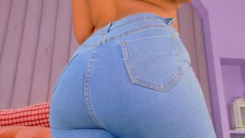 MEGAN online show from August 1, 2:55 am