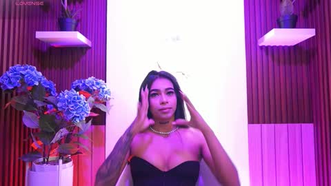 Megan Lowell online show from February 13, 11:28 am