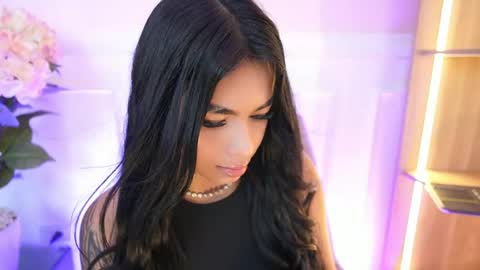 Megan Lowell online show from April 21, 1:42 am