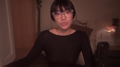 Snapshot of meganmei666 chatting on December 12, 2:59 am for more 3 online show from December 12, 2:59 am