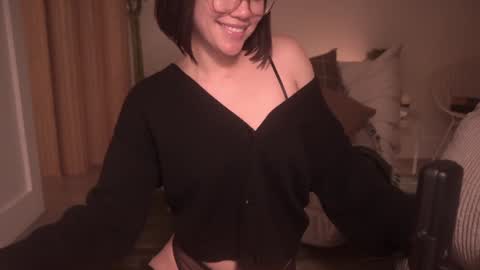 Snapshot of meganmei666 chatting on January 13, 5:33 am for more 3 online show from January 13, 5:33 am