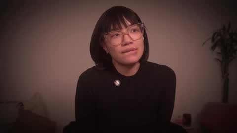 Snapshot of meganmei666 chatting on November 18, 2:39 am for more 3 online show from November 18, 2:39 am