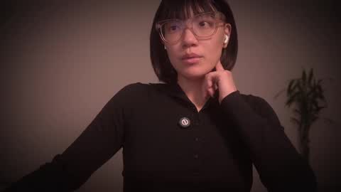 Snapshot of meganmei666 chatting on November 20, 2:45 am for more 3 online show from November 20, 2:45 am