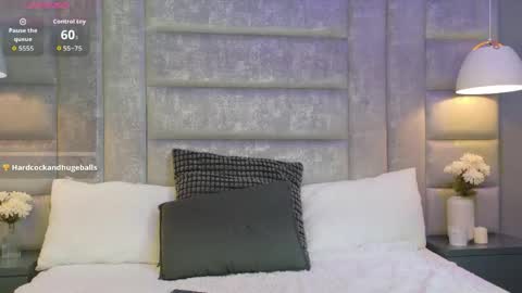 meganmonroee_ online show from May 4, 10:50 pm