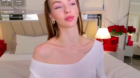 Snapshot of meganmouriss chatting on December 4, 5:32 pm Megan online show from December 4, 5:32 pm