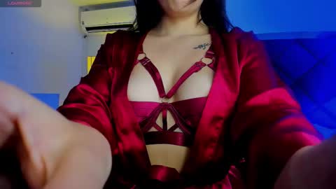 meganmyerss_ online show from October 18, 8:20 pm