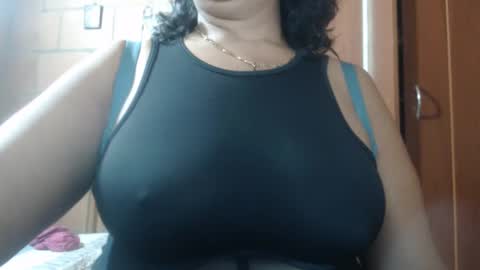 Snapshot of meganny_2023 chatting on February 14, 11:09 pm Danny online show from February 14, 11:09 pm