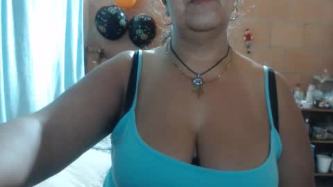 Snapshot of meganny_2023 chatting on November 6, 2:12 am Danny online show from November 6, 2:12 am