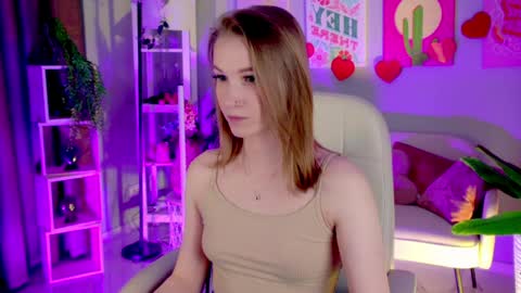 megan online show from April 5, 8:39 pm