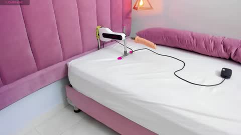 Megan  online show from November 24, 7:35 pm