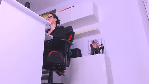 Megan online show from December 21, 4:36 pm