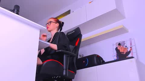 Megan online show from September 13, 7:35 pm