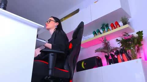 Megan online show from February 18, 4:58 pm