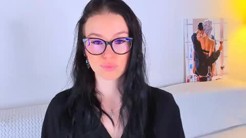Snapshot of meganstones chatting on May 1, 7:40 pm Megan online show from May 1, 7:40 pm