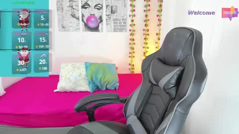 Snapshot of megantarly09 chatting on December 30, 11:38 pm MEGAN  online show from December 30, 11:38 pm