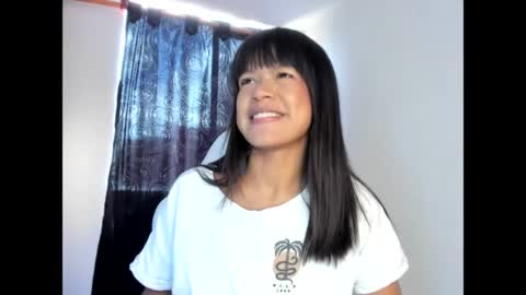 Megan online show from June 1, 7:04 pm