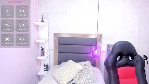 M E G A N  online show from January 11, 3:11 am