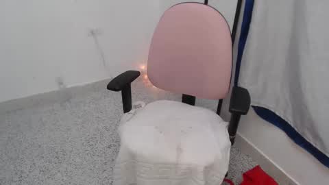 Snapshot of megara_love chatting on May 14, 9:54 pm megara_love online show from May 14, 9:54 pm