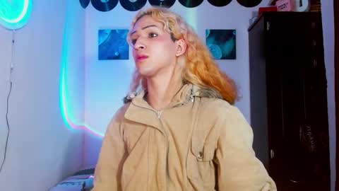 meghan_devil_ online show from December 22, 6:21 am