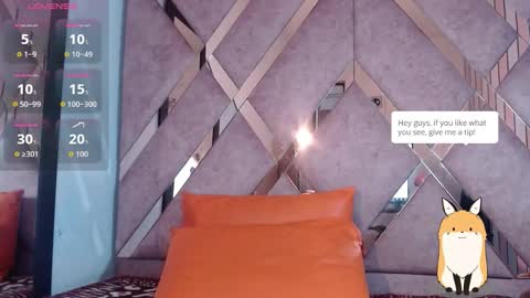 meghanqueen__ online show from February 24, 6:11 am