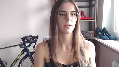 Snapshot of megi_erotic chatting on May 5, 1:41 pm Megi online show from May 5, 1:41 pm