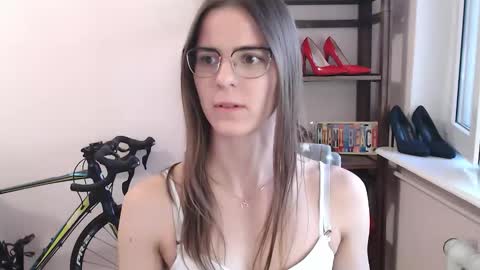Snapshot of megi_erotic chatting on May 24, 6:46 pm Megi online show from May 24, 6:46 pm