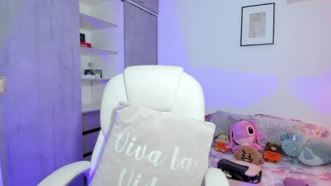 Ann online show from April 22, 2:14 am