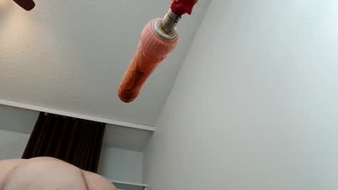 Snapshot of meheriuk68 chatting on November 23, 6:19 pm meheriuk68 online show from November 23, 6:19 pm