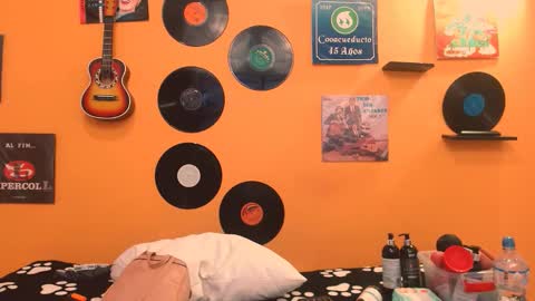 Snapshot of meisevil77 chatting on November 21, 2:10 am MEIS online show from November 21, 2:10 am