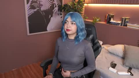 Snapshot of mekari_doll chatting on November 2, 9:17 pm Mekari . online show from November 2, 9:17 pm