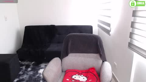 Snapshot of meko_hzu chatting on March 2, 8:18 pm WETWATERMELL online show from March 2, 8:18 pm