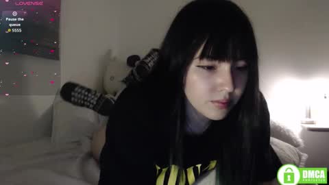 Snapshot of meko_hzu chatting on October 25, 1:35 am WETWATERMELL online show from October 25, 1:35 am