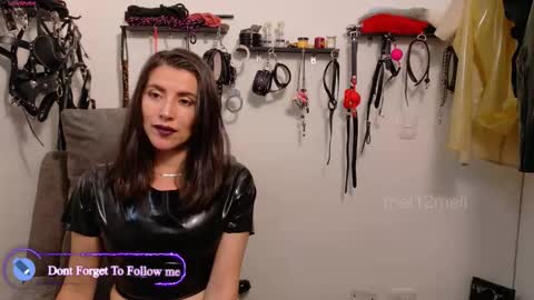 Melissa online show from September 30, 8:03 pm