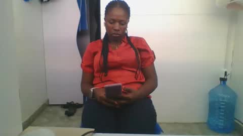 pretty online show from March 3, 1:20 pm