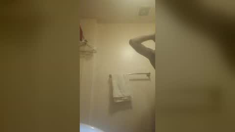 mel_hart_jr online show from July 27, 10:33 am