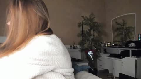  Start every day 2000 - 700 online show from February 16, 8:05 pm