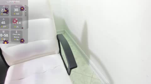 Snapshot of melan_owen chatting on December 23, 10:53 am melan_owen online show from December 23, 10:53 am