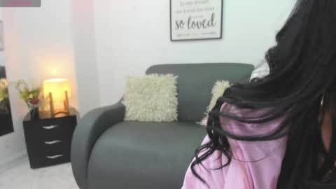 Snapshot of melan_owen chatting on December 28, 10:36 am melan_owen online show from December 28, 10:36 am