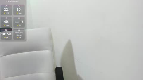 Snapshot of melan_owen chatting on January 5, 10:53 am melan_owen online show from January 5, 10:53 am