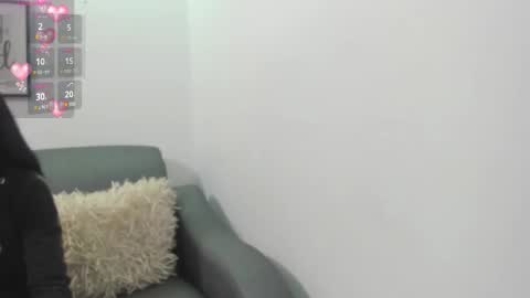 Snapshot of melan_owen chatting on February 16, 11:16 am melan_owen online show from February 16, 11:16 am