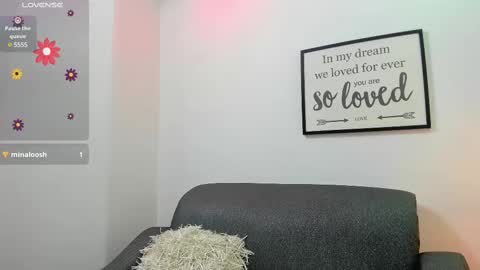 Snapshot of melan_owen chatting on March 9, 11:14 am melan_owen online show from March 9, 11:14 am