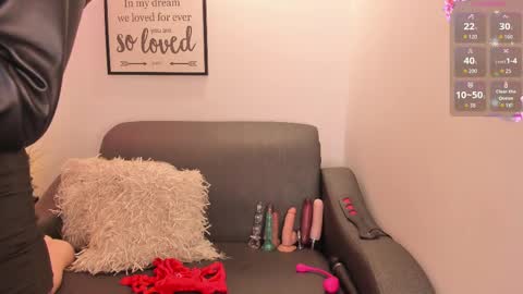 Snapshot of melan_owen chatting on September 12, 10:48 am melan_owen online show from September 12, 10:48 am