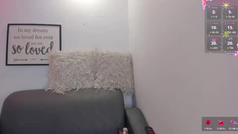 Snapshot of melan_owen chatting on October 5, 11:08 am melan_owen online show from October 5, 11:08 am