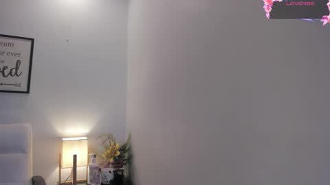 Snapshot of melan_owen chatting on October 18, 10:38 am melan_owen online show from October 18, 10:38 am